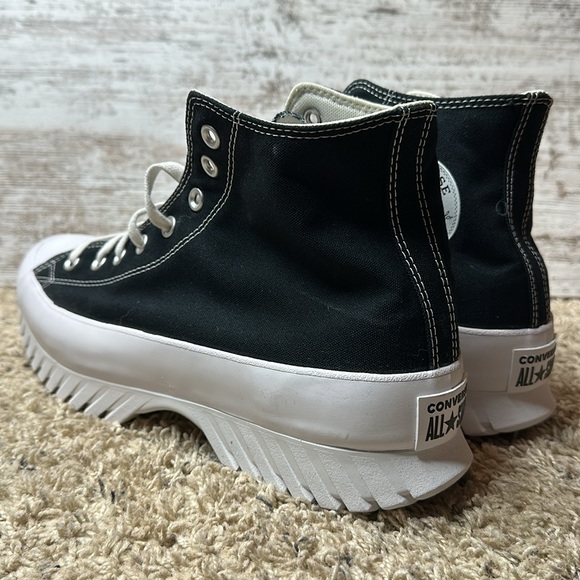 Converse CTAS Lugged 2.0 Hi Black White Platform Sneaker *Unisex* - Picture 7 of 11